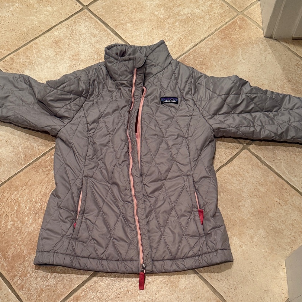 Patagonia Kids Gray and Pink “Nano puff” Jacket. Size MED - Picture 6 of 6